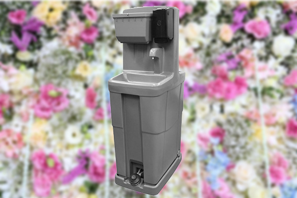 Royal Flush Porta Potty Hand Washing Station Wedding 600×400